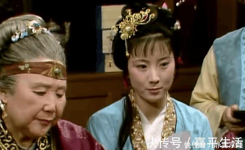 王熙凤!贾府里的赵姨娘, 常被骂狗血淋头, 同样是小妾此人就连王夫人也不敢惹