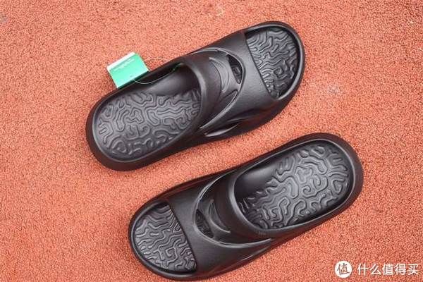 鞋子|这款拖鞋能够满足你对鞋子的所有幻想：咕咚运动舒缓拖鞋体验
