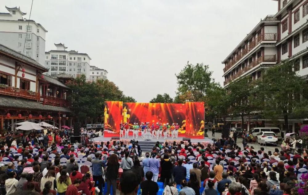 生活|热闹！汉中这里今天举办重阳演唱会