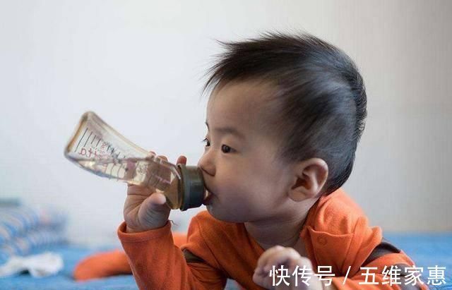 点名|儿科医生点名3种零食打死别给娃吃,积食又上火,家长别不当回事