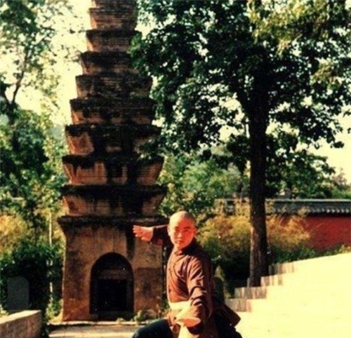 释永信练功照流出:看起来像个高手,曾自曝精通100种少林绝技