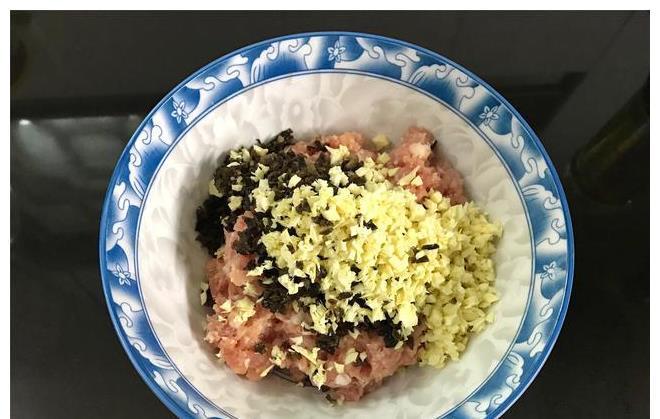 水淀粉|《向往的生活》老狼的拿手菜，一把勺子就搞定，好吃又好看