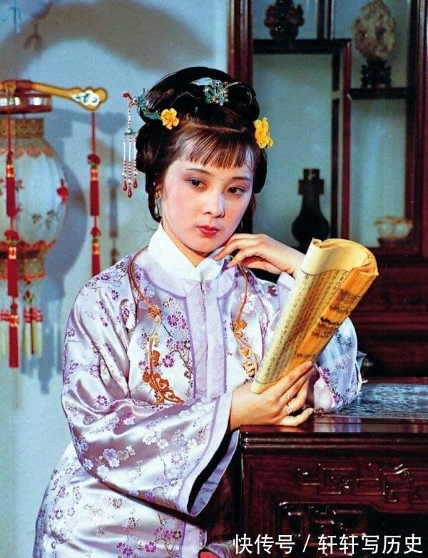 贾宝玉!此人讽刺贾元春无能,贾宝玉是绣花枕头,气的贵妃派人质问他