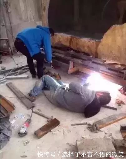 玉石@3.8吨玉石5年， 男子做了个鱼缸， 至今没一个专家敢估算