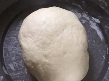 蒸馒头用酵母已经过时了,换成这种做法,馒头又香又白还筋道好吃