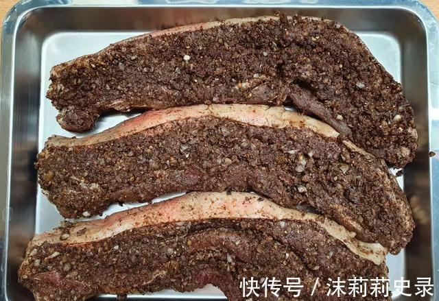 双面|家乡的味道!大叔教你祖传秘制咸猪肉,香气浓郁,不输餐馆的水准