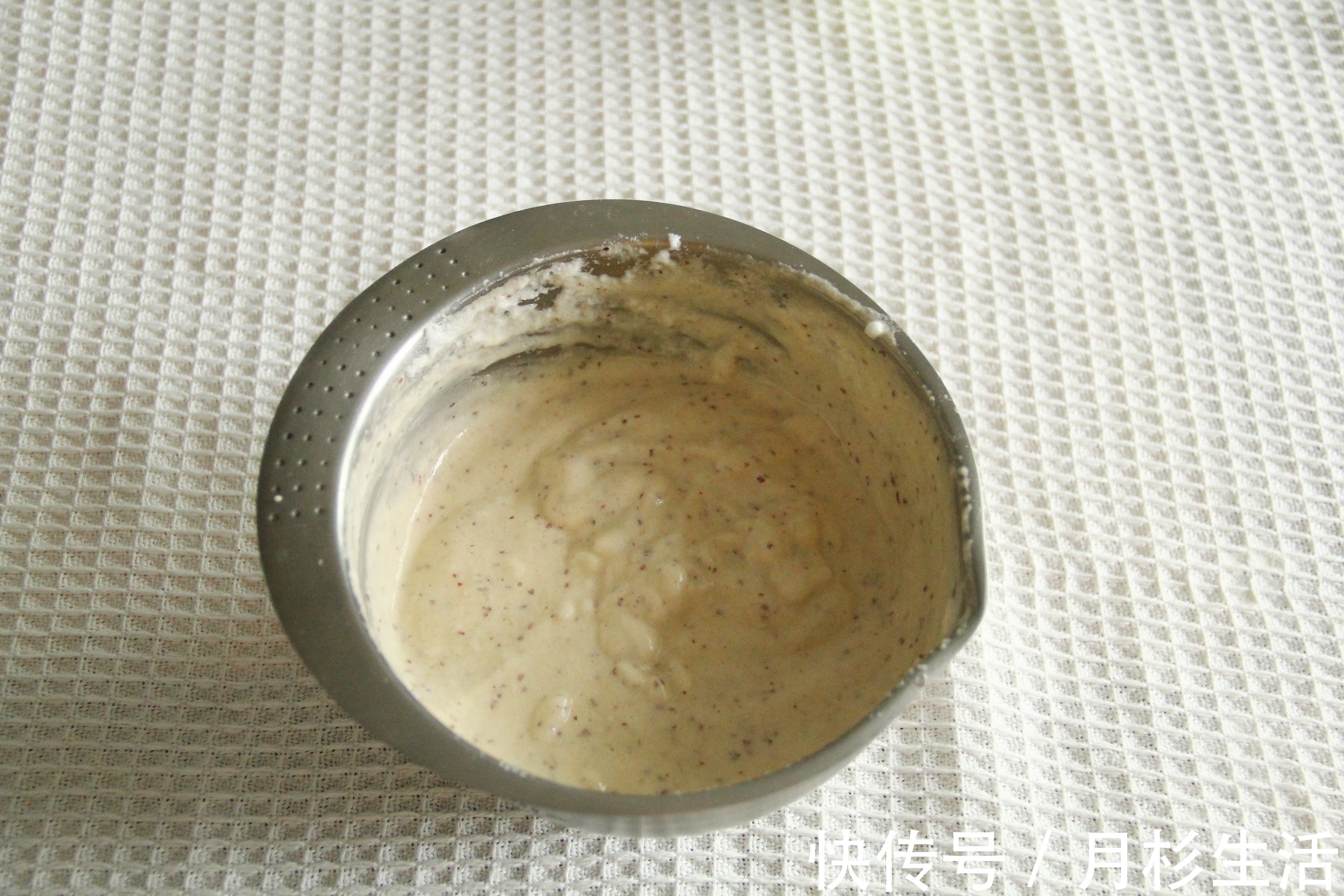 面糊糊|无糖红枣纸杯蛋糕,口感松软,制作简单