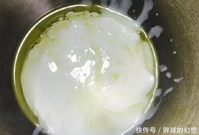 酸奶蛋糕|这样做蛋糕零失败,不用烤箱,简单蒸一蒸,比芝士蛋糕松软绵