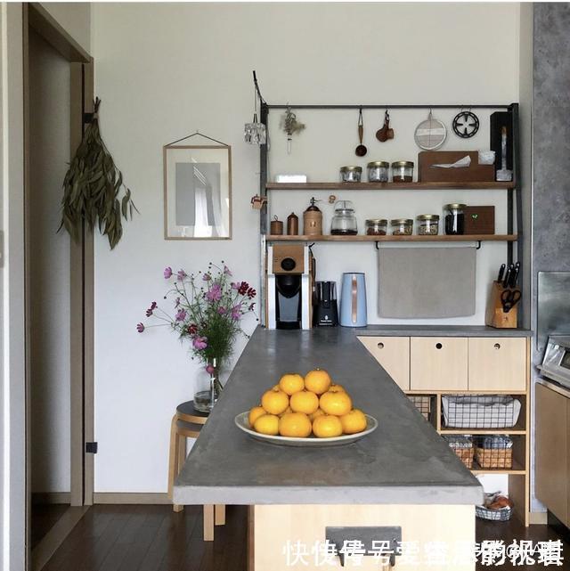 衣帽间|日本丁克夫妻47㎡小家,低成本布置出最高级的精致,羡煞旁人!