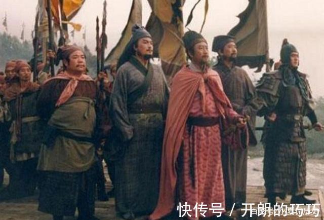 宋江#梁山的战力天花板,武艺高强却只能低头做人,被宋江拿来压制林冲