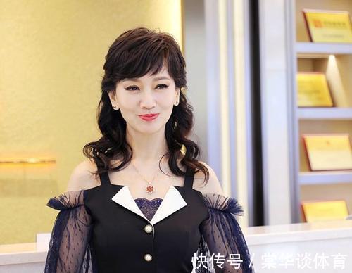 头发|让头发看上去比同龄人更年轻的3个妙招,你值得拥有