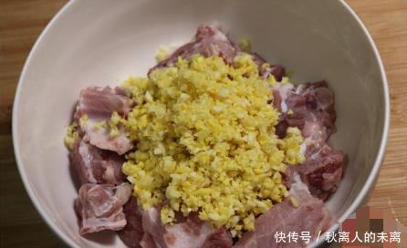 排骨焯水后变得又腥又柴?大厨:这才是正确的做法,鲜嫩无腥味