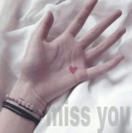 女票|男生“手腕戴皮筋”证明有女票,而女生有了这3样,说明已有“至尊宝”