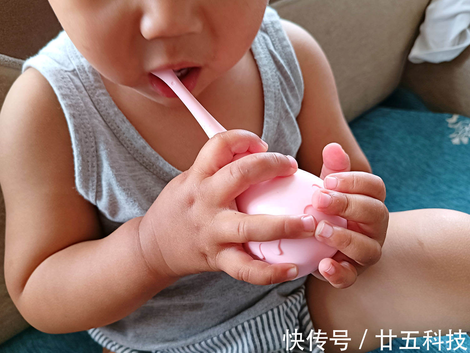 杜邦|孩子哭闹不刷牙?可能是你没选对牙刷,combo儿童电动牙刷推荐