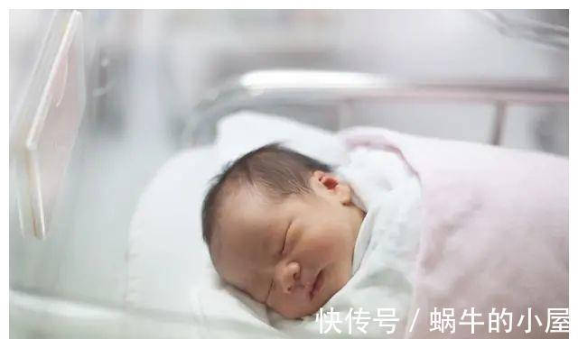 醒来|不怕宝宝夜间醒来哭，就怕孩子夜间醒来对你笑，经历过的宝妈才懂