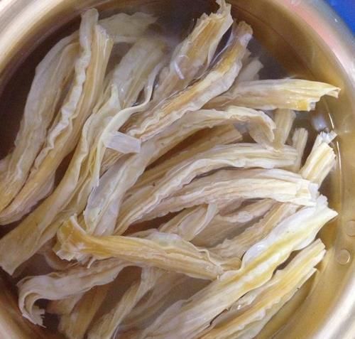 6月了，这菜比鱼肉还香，隔天吃一盘，补钙质，加强免疫力，肠道通畅