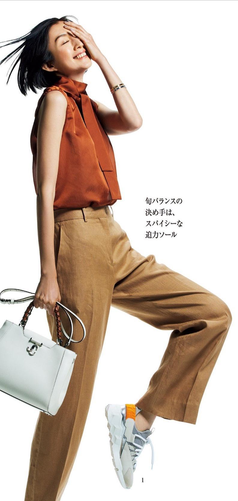 减龄|40+的女人穿裤装更显气质,这样搭配显瘦又显腿长,优雅时尚减龄