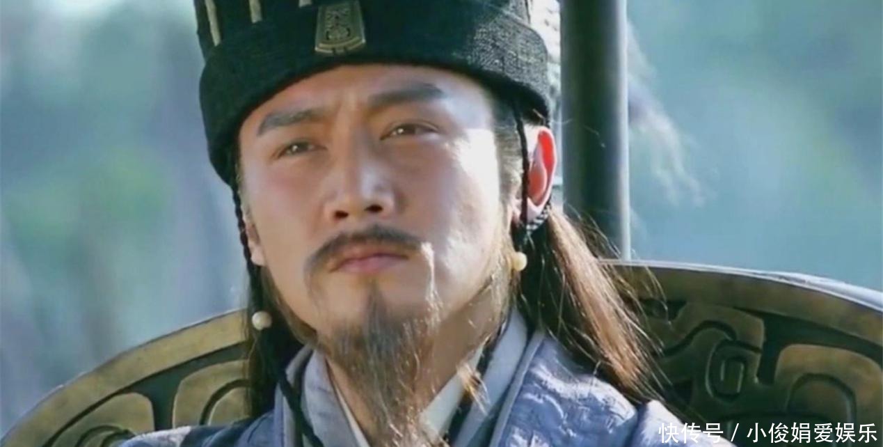 吕布|除了刘备之外，还有两人可以压制关羽，诸葛亮不在其中