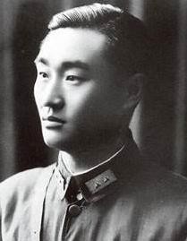 军事史|上级命他死守7天,他错听成“守47天”,结果打出军事史上的奇迹