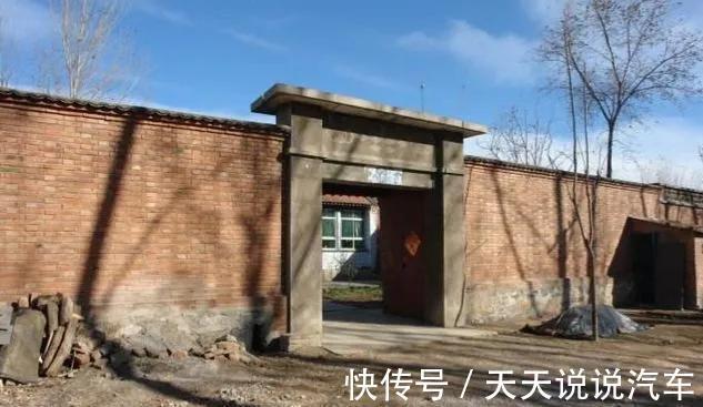 明堂|为啥农村建房：宁可房前出场小，不可房前有人田，老话别不信