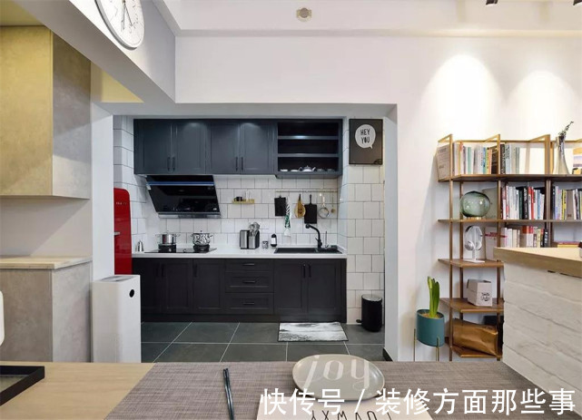 空调孔|67平简约风一居室加一个开放式书房,这样的家更浪漫