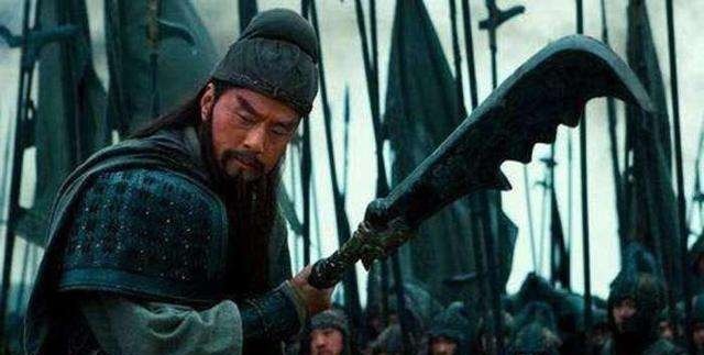 武安国|细数三国时期的10大重型兵器,青龙偃月刀排第三,丈八蛇矛第六