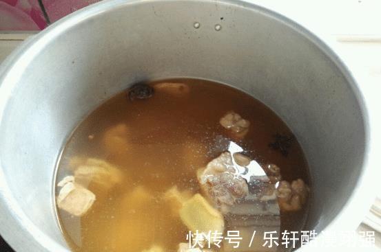 牛腩|汤鲜味美的冬笋炖牛腩，简单几步，牛肉软烂入味