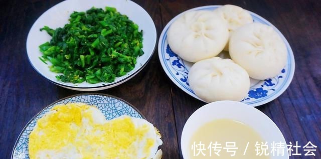 晒晒一家三口的早餐，7天不重样，每天一大桌，做法不难还好吃