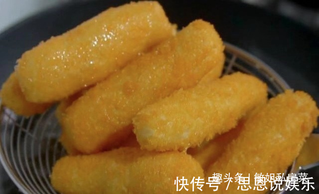 3个土豆,教你做土豆条,孩子说比薯条还要香,外脆里软,太好吃