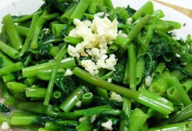 子宫|女性常吃此菜,月经规律了,子宫越来越干净,美容护肤补钙质