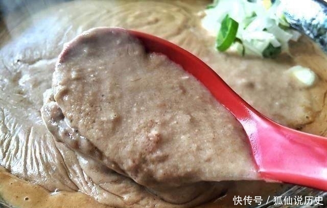 邀请|男友邀请我去吃拉面,神秘汤底诱人无数,但第一眼就把我给恶心了