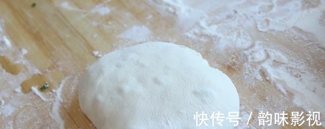 早餐我家常吃它，不用发面，做1次1周不早起，又香又软，比油条好