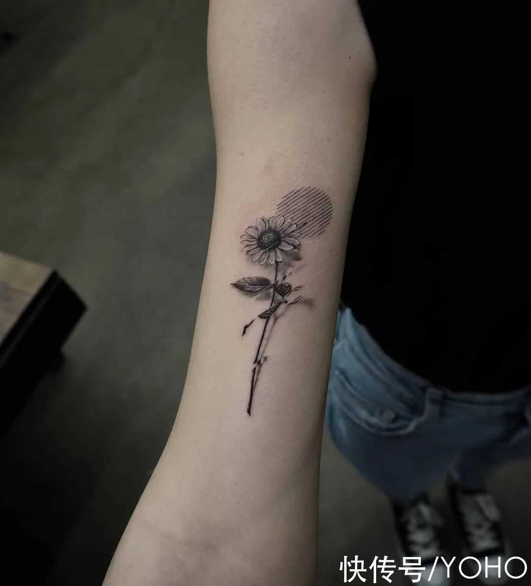 黑白线条勾勒的质感纹身|壁纸 | a6418