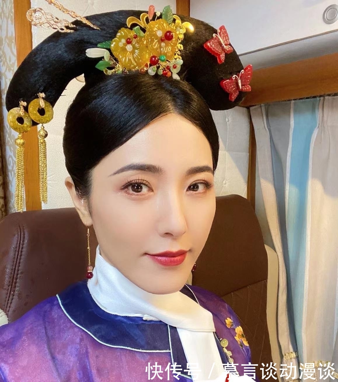 还珠格格|萌探综艺路透,本以为那英皇后造型足够霸气,却被曾黎古装惊艳到