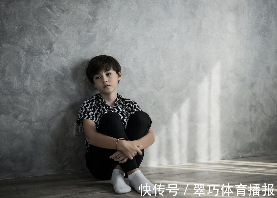 皮蛋|12岁男孩查出脑萎缩,只因2物天天吃,医生提醒:家长少让孩子吃