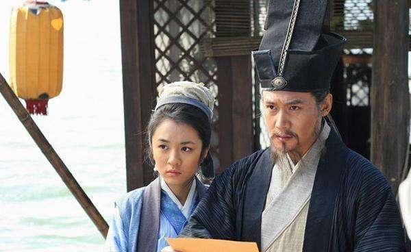 金山寺|苏轼去金山寺找佛印,大喊“秃驴何在”,小和尚答了4字,太机智