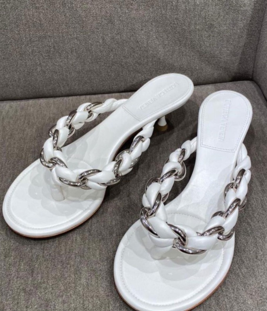 今年的时髦高跟鞋都在这儿了