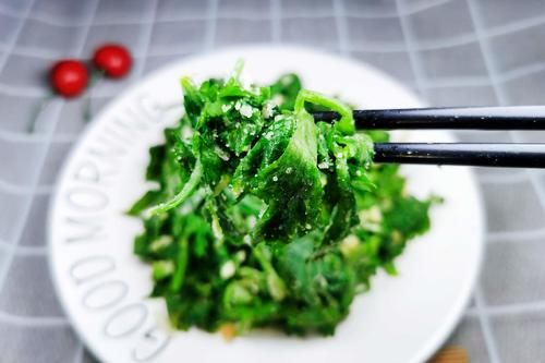 好吃|这菜常被人嫌弃，简单一蒸，满口清香，营养好吃，天天吃都不腻