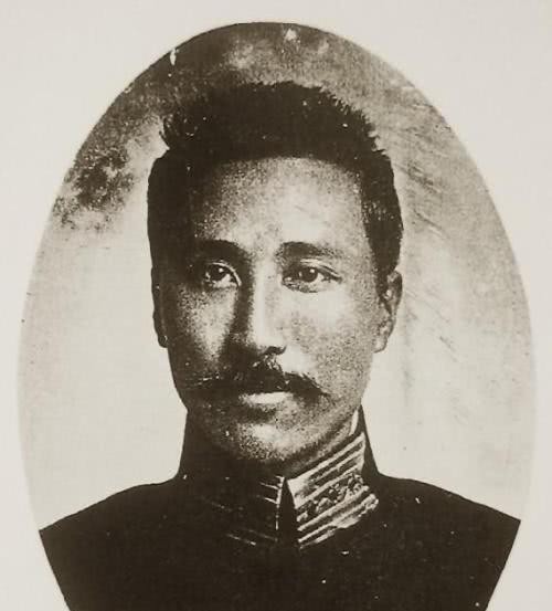 孙中山|他炮轰总统府，在日军给的8万支票上画叉，55岁用母亲的棺木下葬