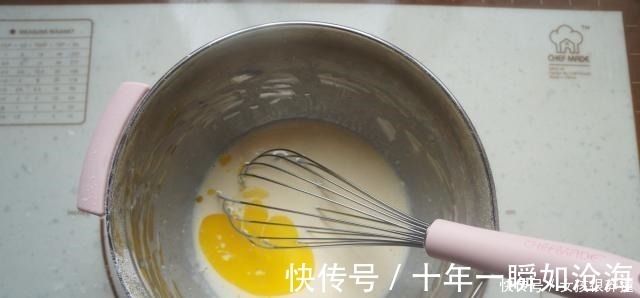 植脂奶油|别买蛋糕了，平底锅就能做，半碗面粉一盒牛奶，轻松做出美味甜点！