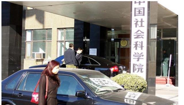 群体|一边是住房大量空置,一边是租房群体2.3亿,专家建议房价下降27%