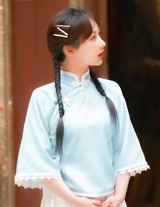 杨紫|杨紫更爱黄子韬还是张艺兴？