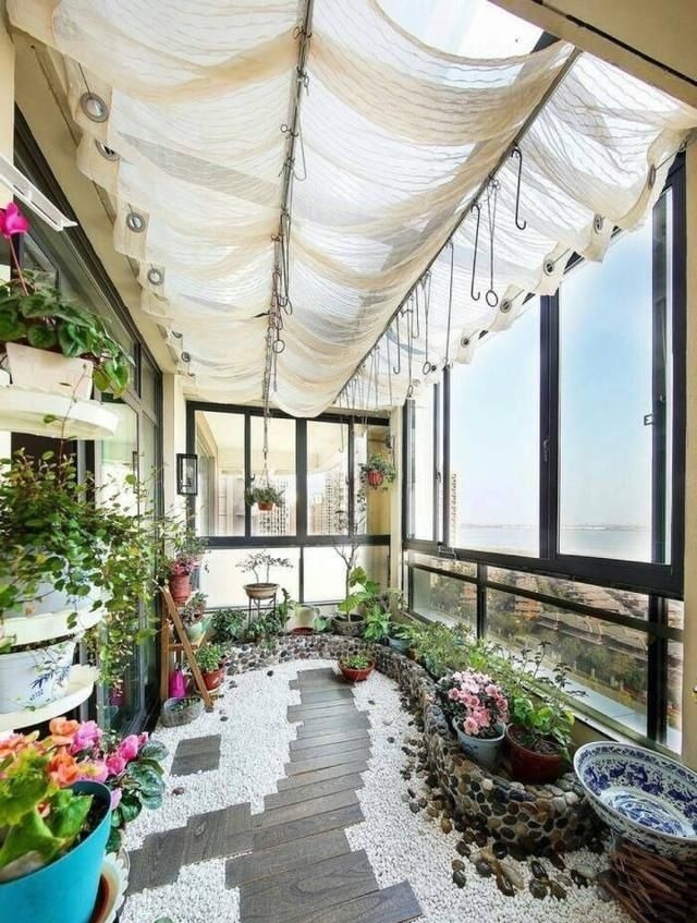 开发商|这种户型我都不稀罕,有9个阳台,或者绕房一圈遛狗,谁装得起