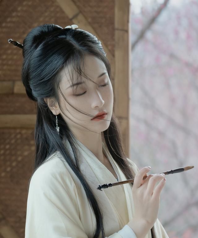 逆天邪神|逆天邪神:龙白的强大的原因终于明了,沐玄音为何迟迟不上线?