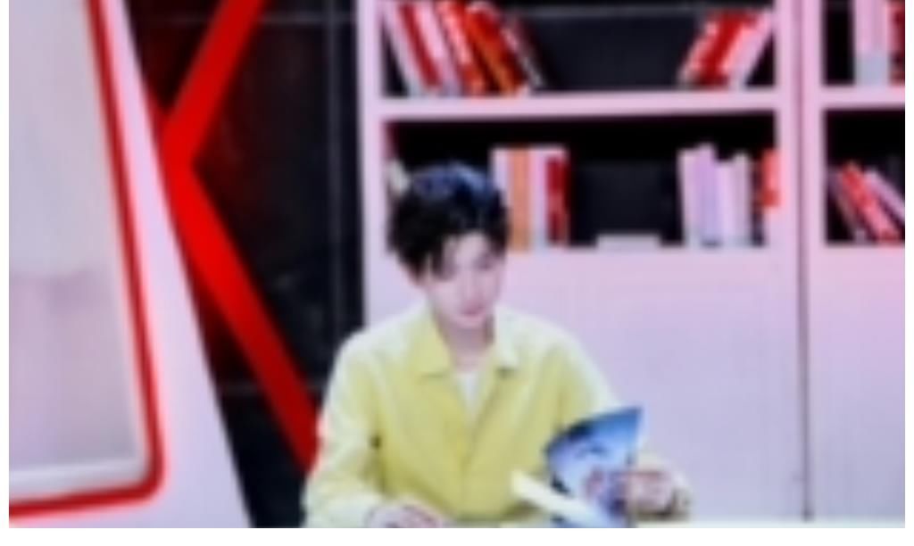 三傻|王源《奇異劇本鯊》：真誠大男孩從劇本三傻到高光推理的成長