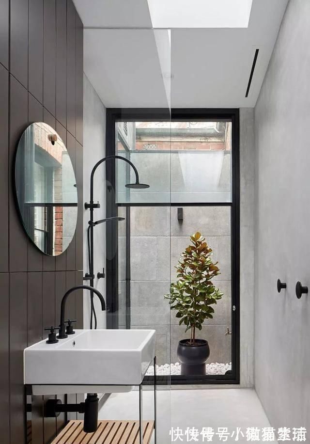 卫生间|越来越多人不在卫生间装“洗手台”了，现在流行这样装，太实用了