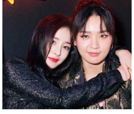 微時代之戀|(zhì)誰是楊冪的好友，和周筆暢屬于互黑型，跟楊穎屬于互捧型！