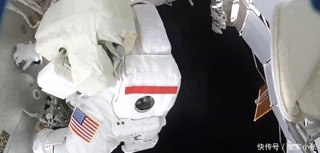 地球 地球上空,美国宇航员在空间站进行着全球直播,绳子断了会怎样?