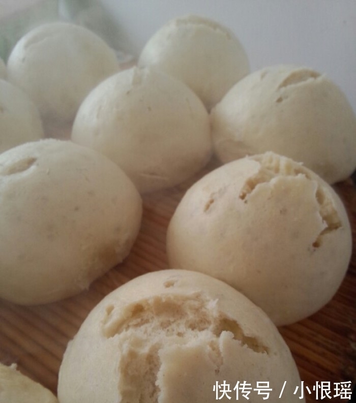 馒头新做法,不放酵母,各个笑开花,越嚼越香,孩子说每天吃不腻
