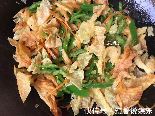 很多人忽略了此菜,人人吃得起,含蛋白质很高,比熬高汤还要好